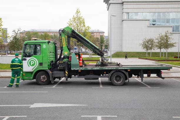 Emergency Towing: Your Lifeline When the Unexpected Strikes